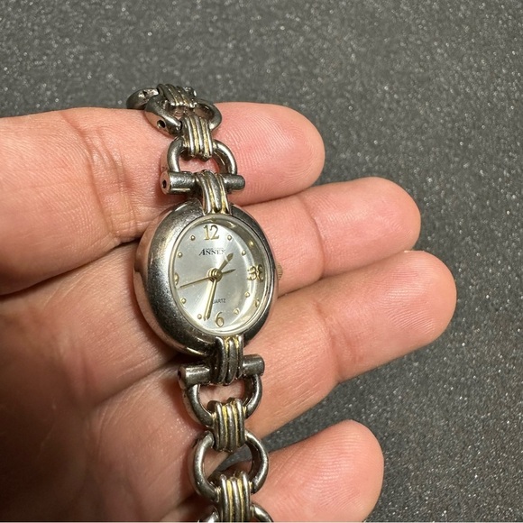 Annex ladies quartz watch silver tone working with new battery - Picture 3 of 6